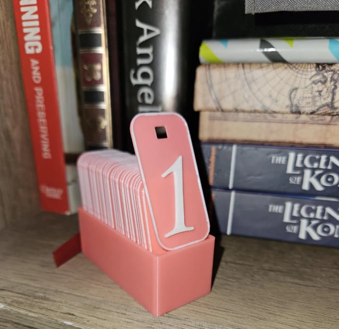 Hanging reading disk
