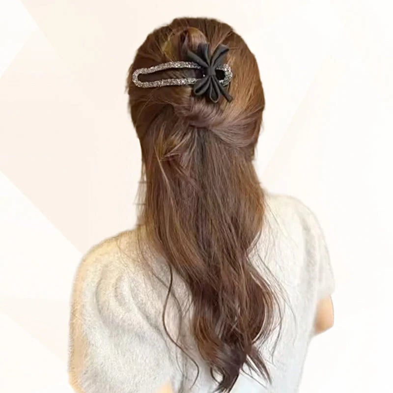 Sparkling elegant black bow hair clips