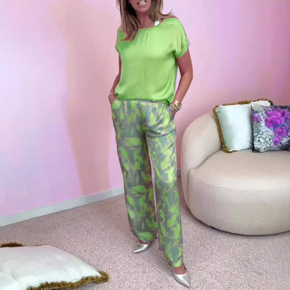 Round neck with short sleeves, printed, short sleeves, long pants, two-piece suit