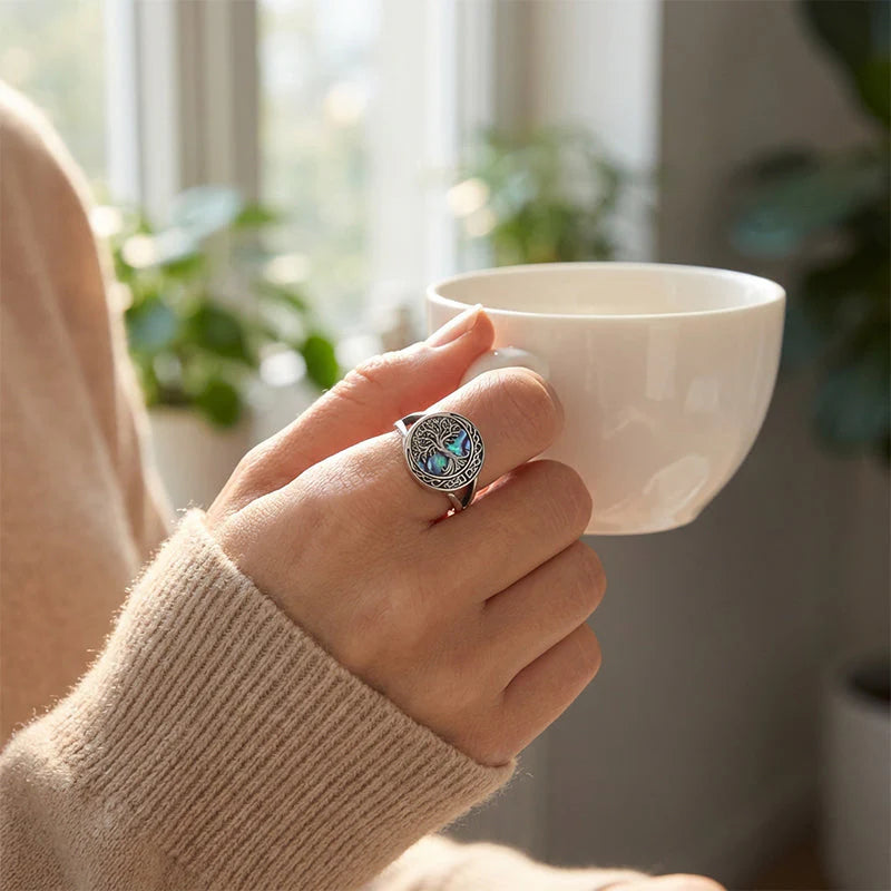 Tree of Life Ring – Minimalist design with natural charm 🌿💍