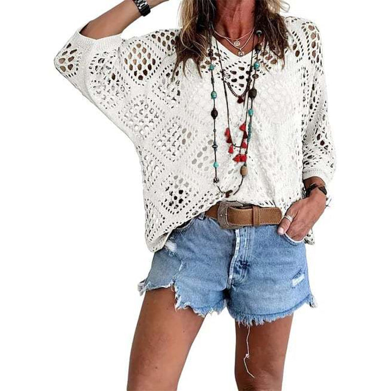 🌿 V-neck shirt with open-knit hem