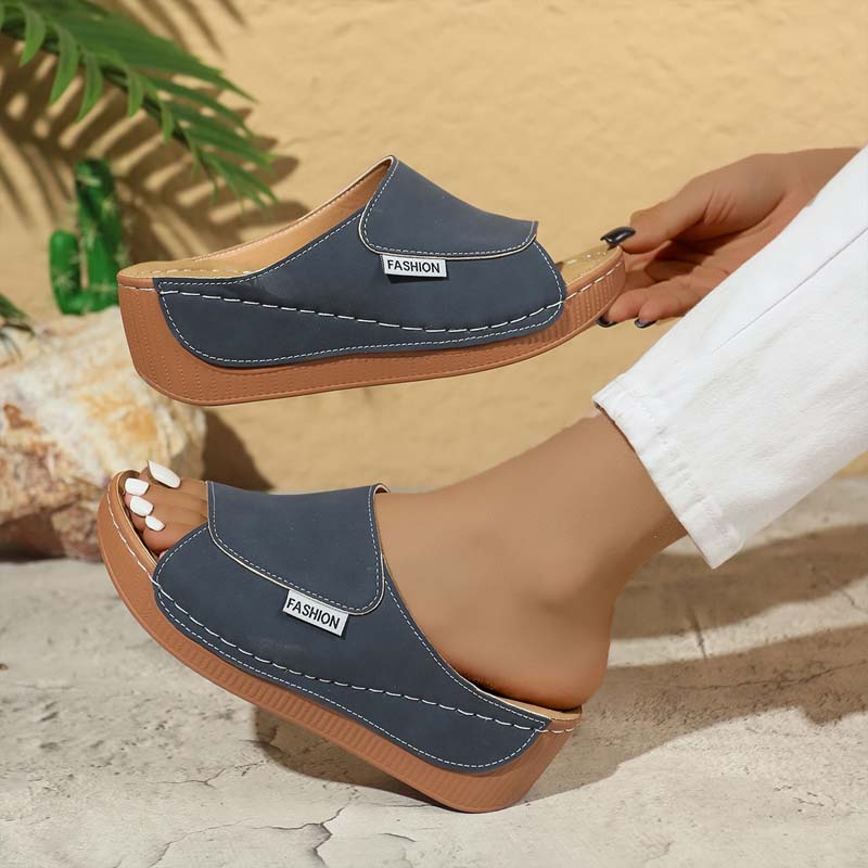 Thick-soled fishing boots