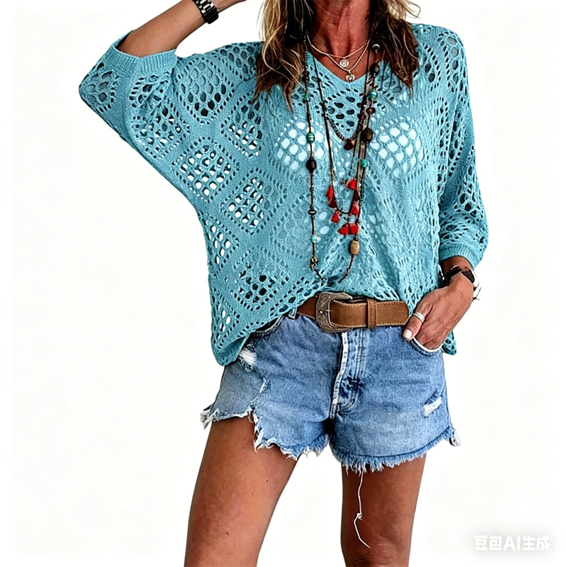 🌿 V-neck shirt with open-knit hem