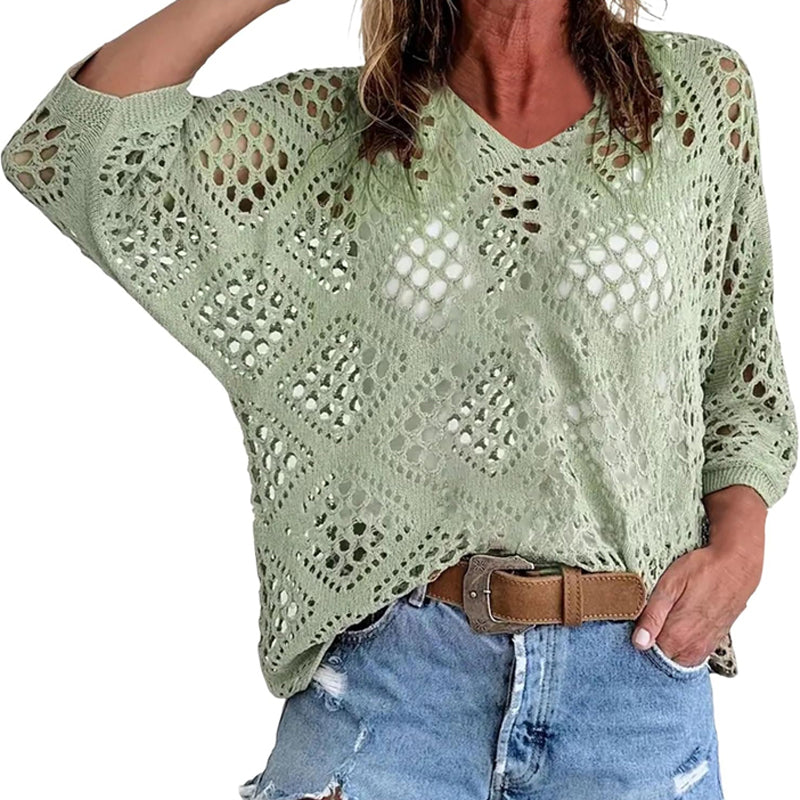 🌿 V-neck shirt with open-knit hem