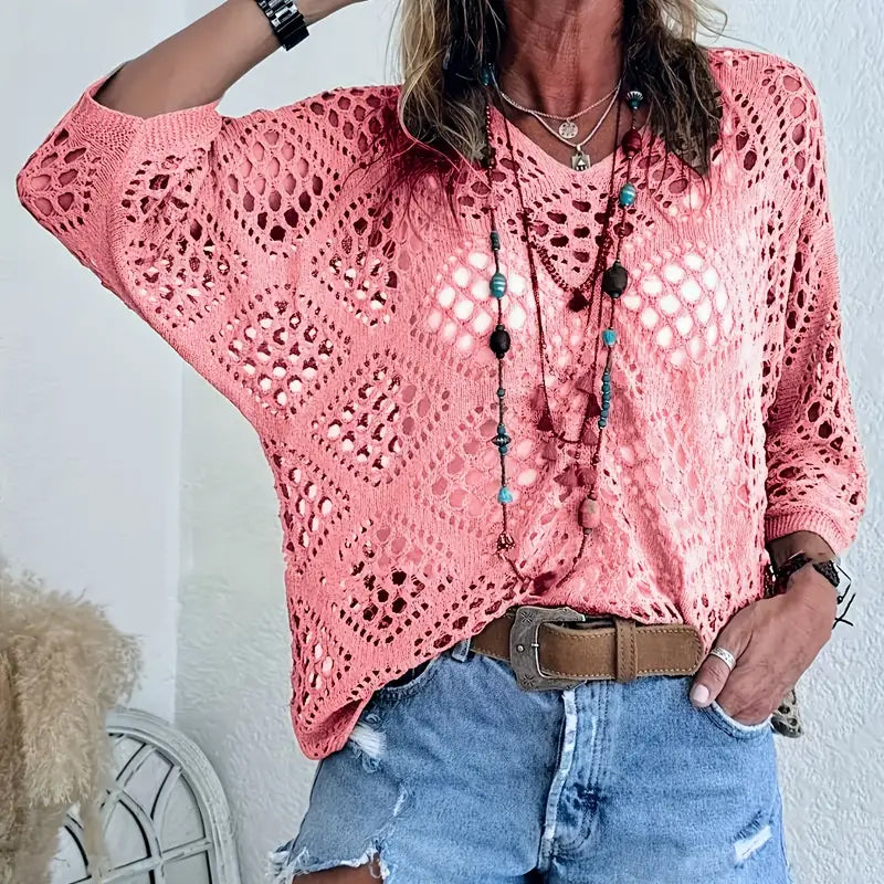 🌿 V-neck shirt with open-knit hem
