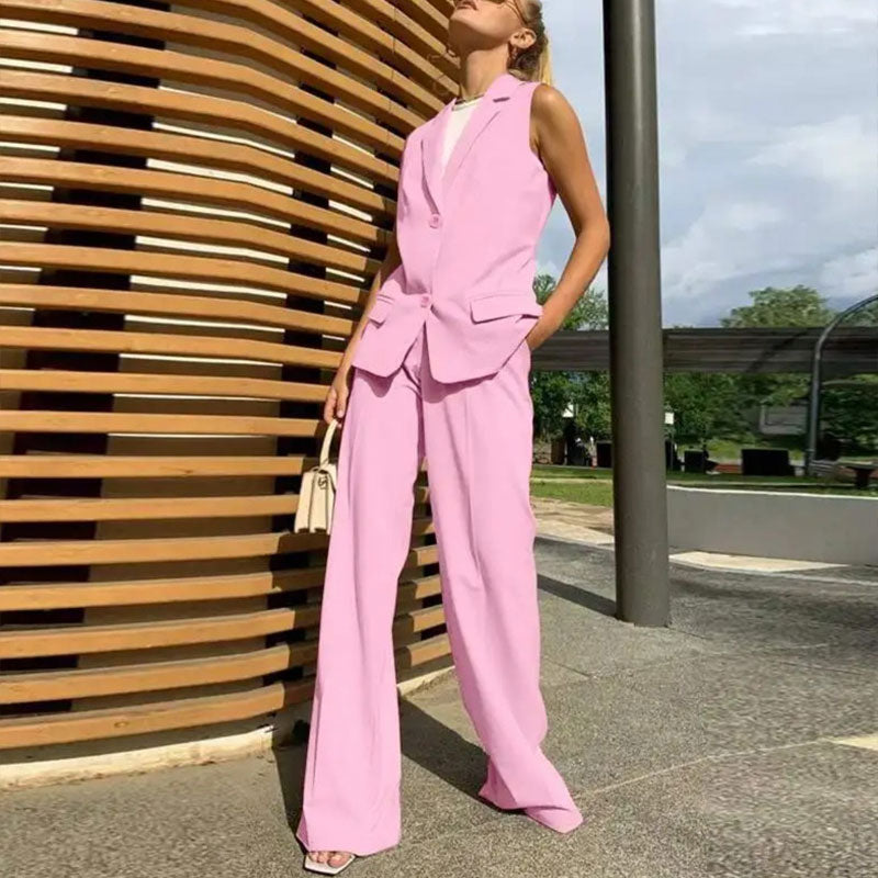 💖Stylish Sleeveless Blazer And High-Waisted Trousers Set For Women