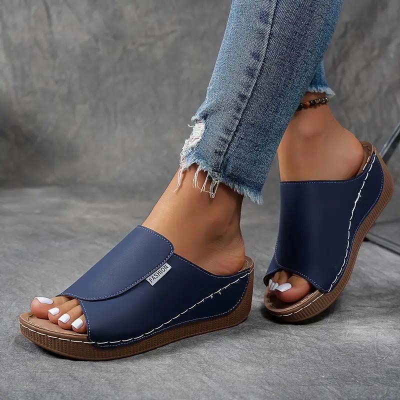 Thick-soled fishing boots