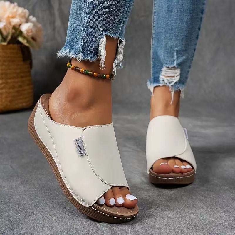 Thick-soled fishing boots