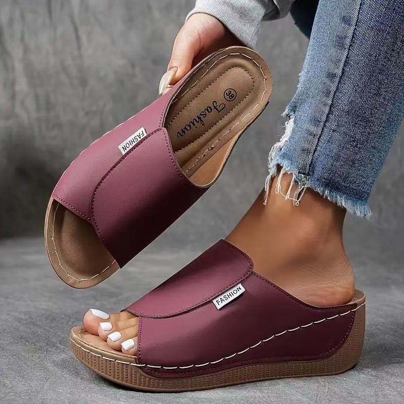 Thick-soled fishing boots