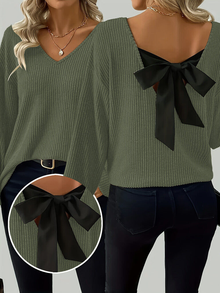 Women's V-neck sweater with elegant back bow