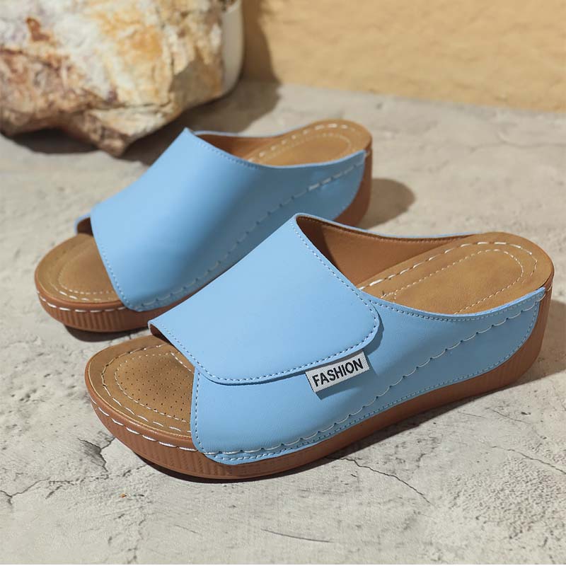 Thick-soled fishing boots