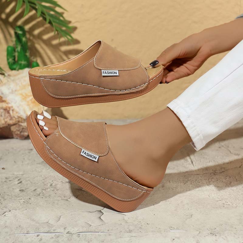 Thick-soled fishing boots