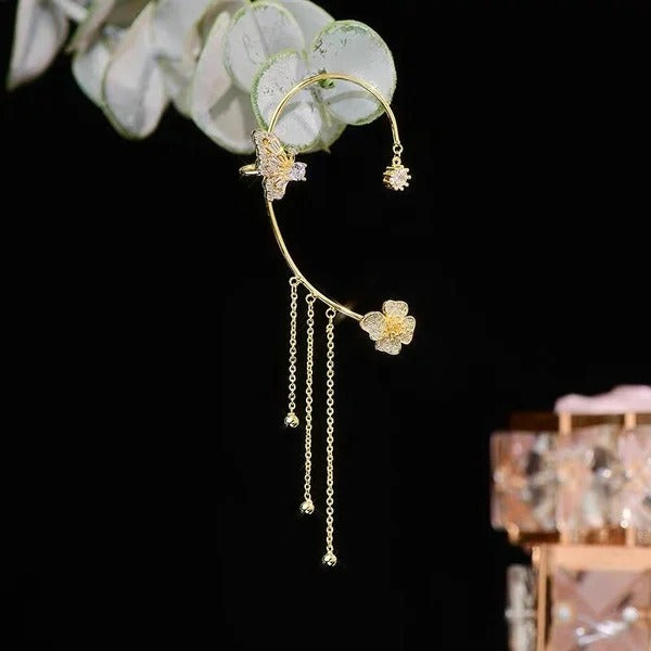 ✨🦋 Zirconia earrings with butterfly clas