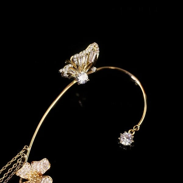 ✨🦋 Zirconia earrings with butterfly clas