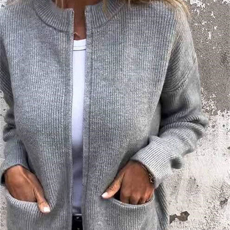 Cozy cardigan with zipper for women