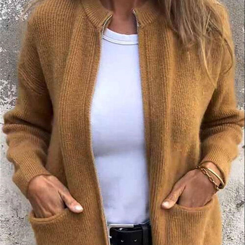 Cozy cardigan with zipper for women