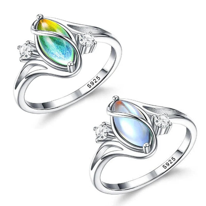 💍Geometric Oval Moonstone Ring with Zirconia Accents – Mystical, Sparkling & Timelessly Elegant!