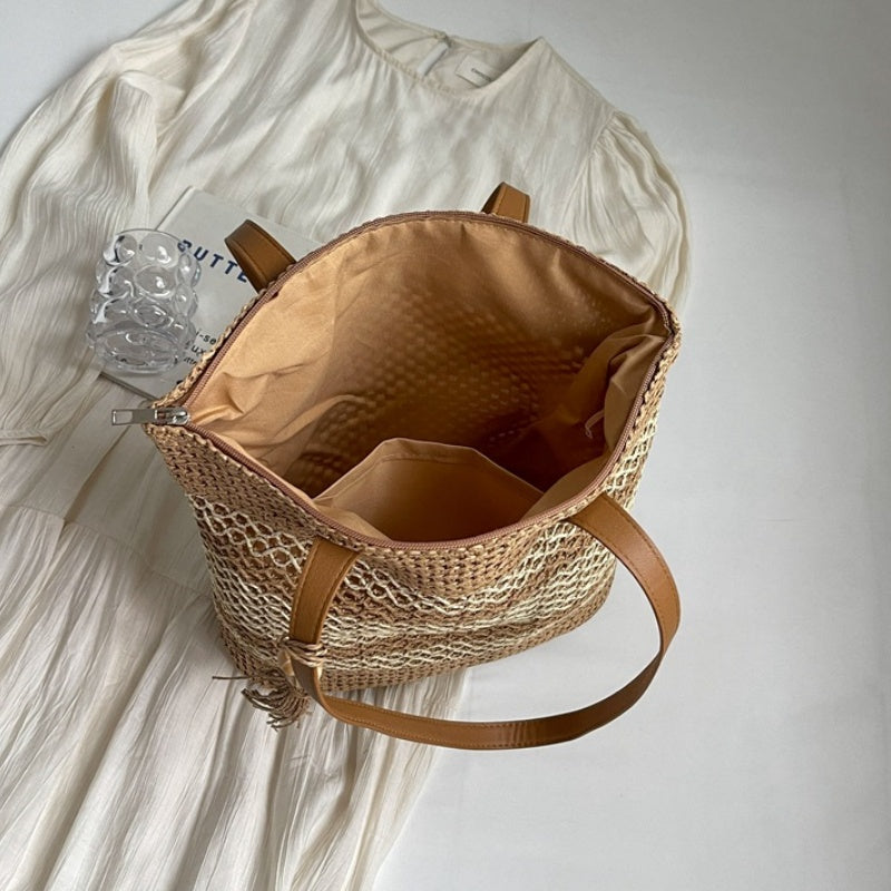 👜🏖️ Women's Straw Woven Shoulder Bag – Spacious, Lightweight & Breezy Style 🌴