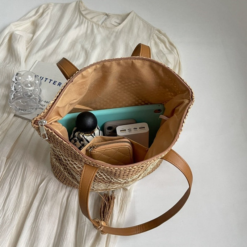👜🏖️ Women's Straw Woven Shoulder Bag – Spacious, Lightweight & Breezy Style 🌴