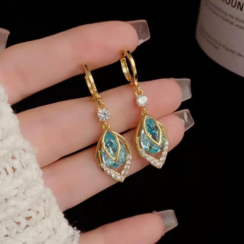 ⏰ 50% OFF – For a limited time only ✨ Sky-blue drop-dangle hoop earrings