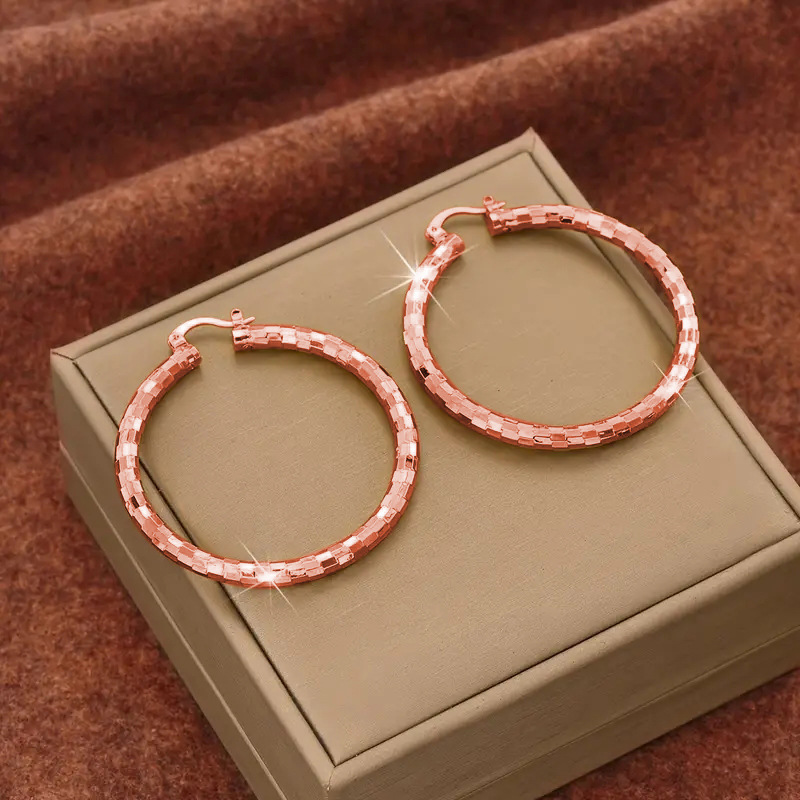 💫 LIMITED-TIME 50% OFF! 💥 Women's Minimalist Textured Hoop Earrings – Diamond-Cut, Snap Closure, Everyday Glow ✨